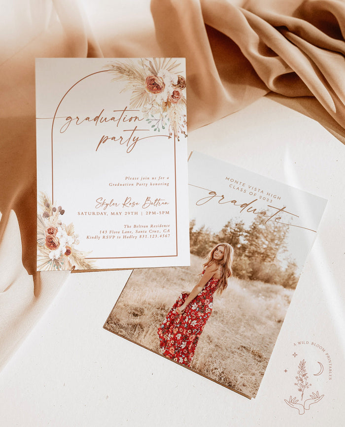Graduation Party Invitation | 5 x 7 Minimalist Photo Announcement With Envelopes