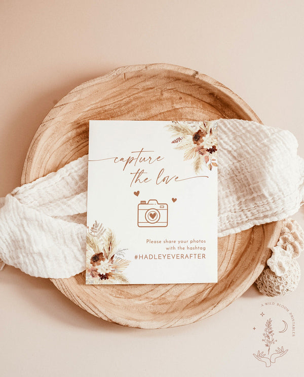Boho Capture the Love Sign | Wedding Photo Sign | Pampas Grass Wedding Hashtag Sign | Boho Wedding Social Media Hashtag Sign | A4