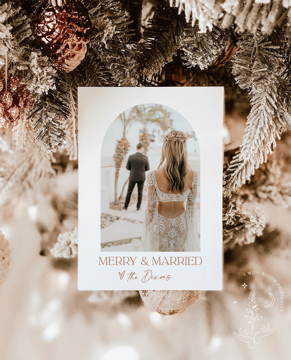 Merry and Married Christmas Card | Minimalist Christmas Photo Card | Newlywed Christmas Card | Wedding Thank You Card | Editable Template