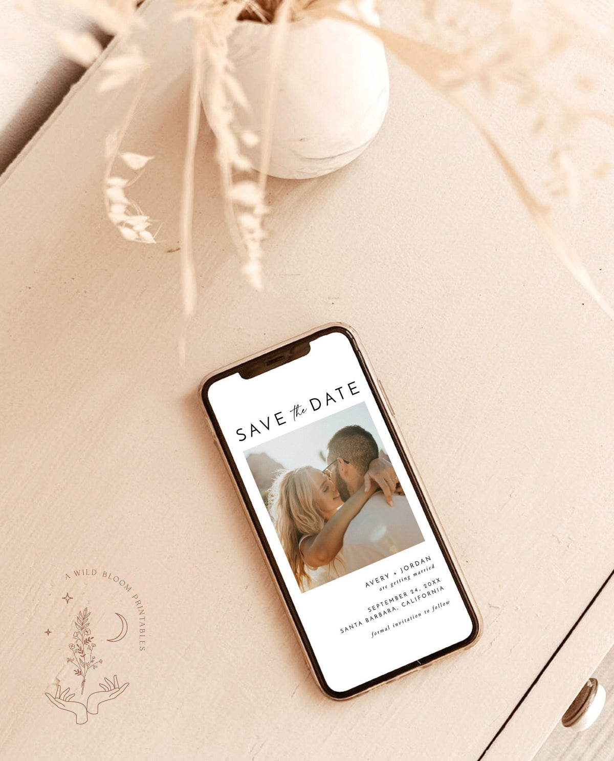 Digital Save the Date | Modern Minimalist Save the Date