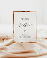 For the Kiddos Favors Sign | Modern Wedding Kids Menu Sign